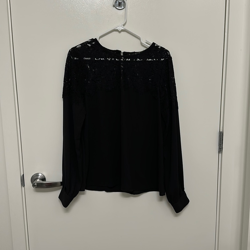 Black lace designed long sleeve blouse